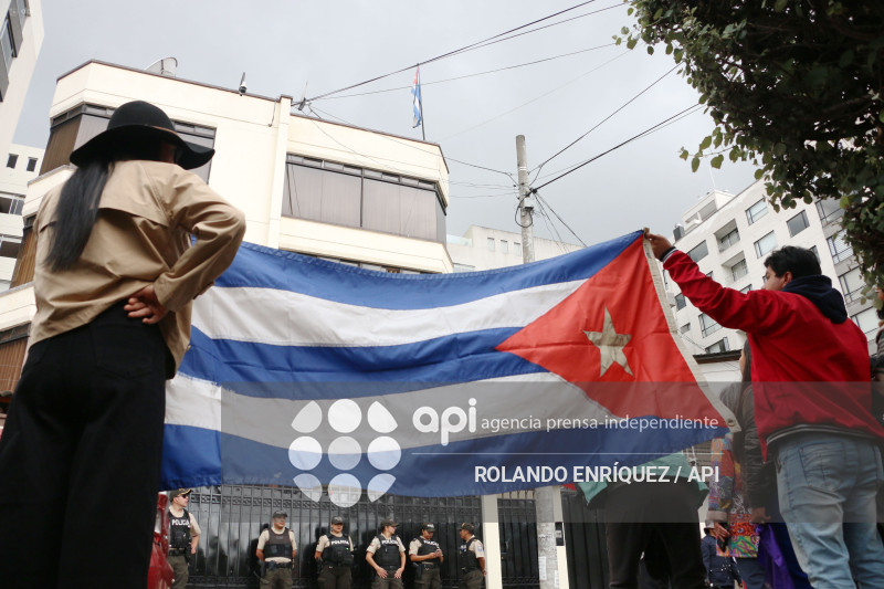 GRUPOS SOCIALES APOYO  A EMBAJADA DE CUBA