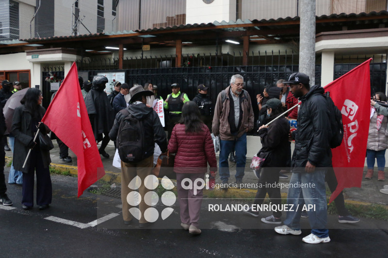 GRUPOS SOCIALES APOYO  A EMBAJADA DE CUBA
