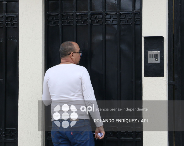 AMBIENTE EMBAJADA DE CUBA