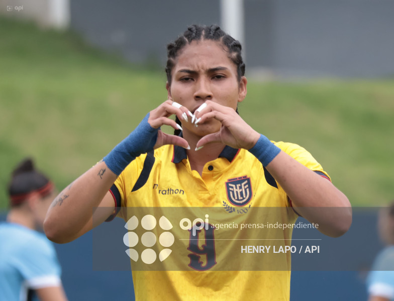 FEMENINO ECUADOR VS URUGAY
