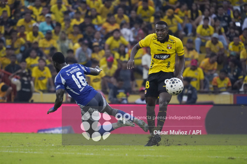 FBL-LIGAECUABET-BARCELONA-EMELEC