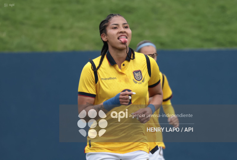 FEMENINO ECUADOR VS URUGAY