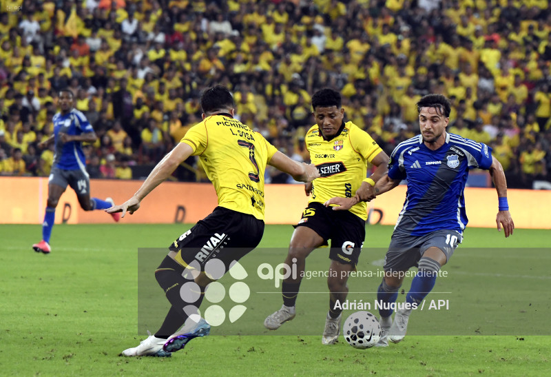 FBL-LIGAECUABET-BARCELONA-EMELEC