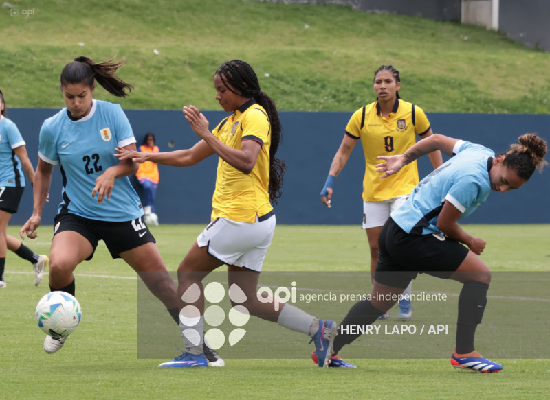 FEMENINO ECUADOR VS URUGAY