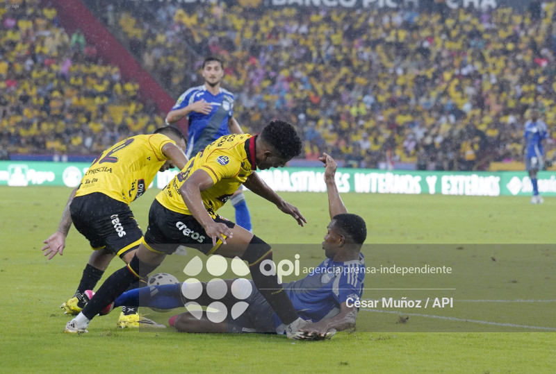 FBL-LIGAECUABET-BARCELONA-EMELEC