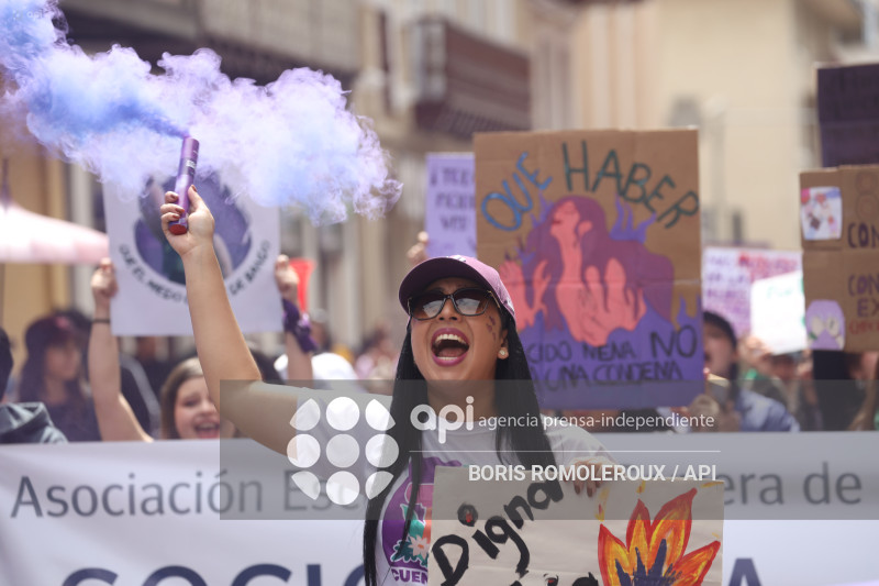 CUENCA-8 M-MARCHA DIA DE LA MUJER