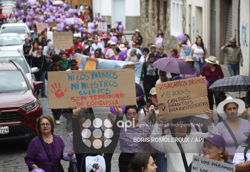 CUENCA-8 M-MARCHA DIA DE LA MUJER