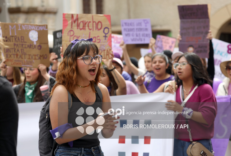 CUENCA-8 M-MARCHA DIA DE LA MUJER
