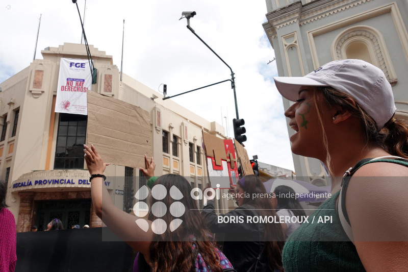 CUENCA-8 M-MARCHA DIA DE LA MUJER
