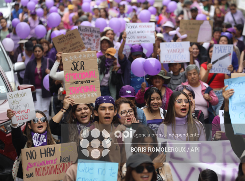 CUENCA-8 M-MARCHA DIA DE LA MUJER