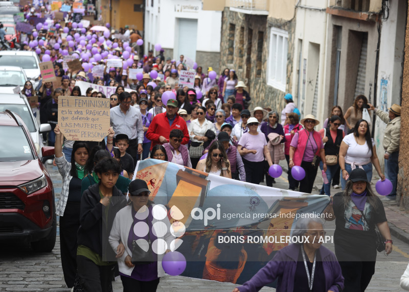 CUENCA-8 M-MARCHA DIA DE LA MUJER