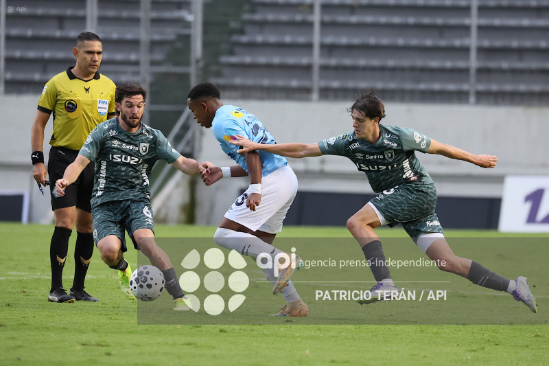 FBL LIGA ECUABET CATÓLICA VS LEONES FC