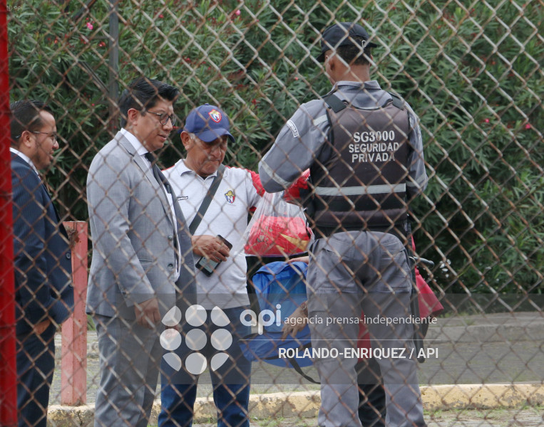 UNCIA EMBARGO DEL COMPLEJO DEL NACIONAL