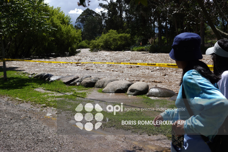 CUENCA-RIO YANUNCAY DESVORDE