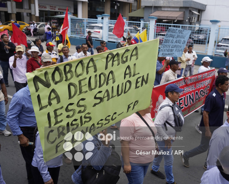 GYE-MARCHA CONTRA NOBOA