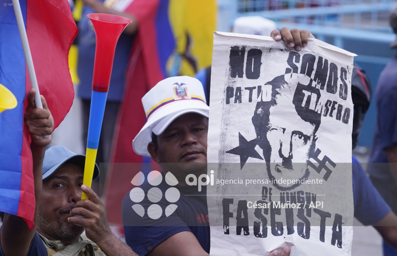 GYE-MARCHA CONTRA NOBOA