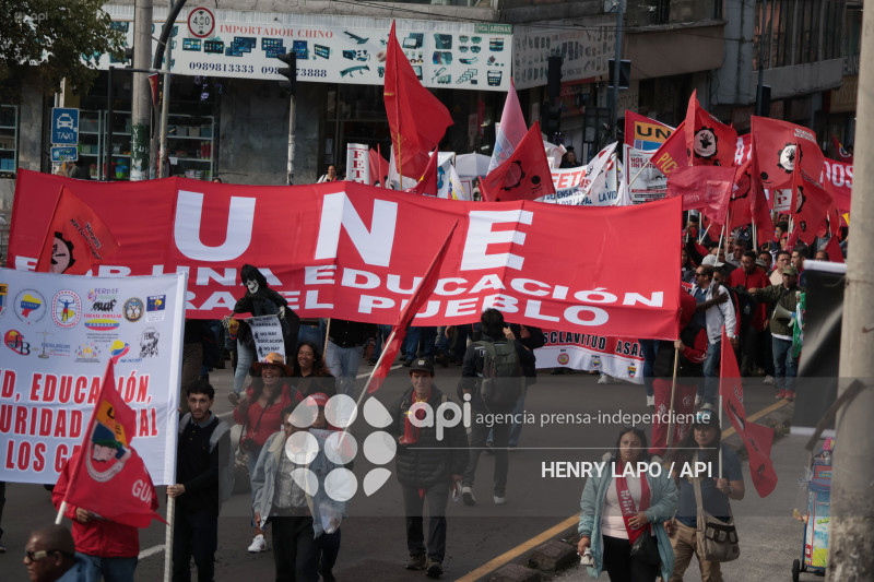 MARCHA CONTRA NOBOA QUITO