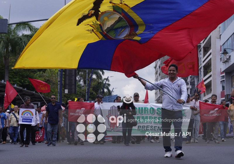 GYE-MARCHA CONTRA NOBOA