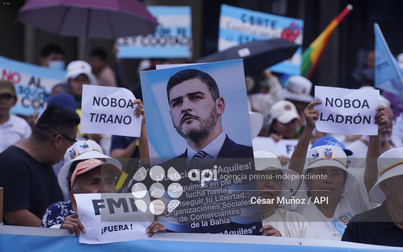 GYE-MARCHA CONTRA NOBOA