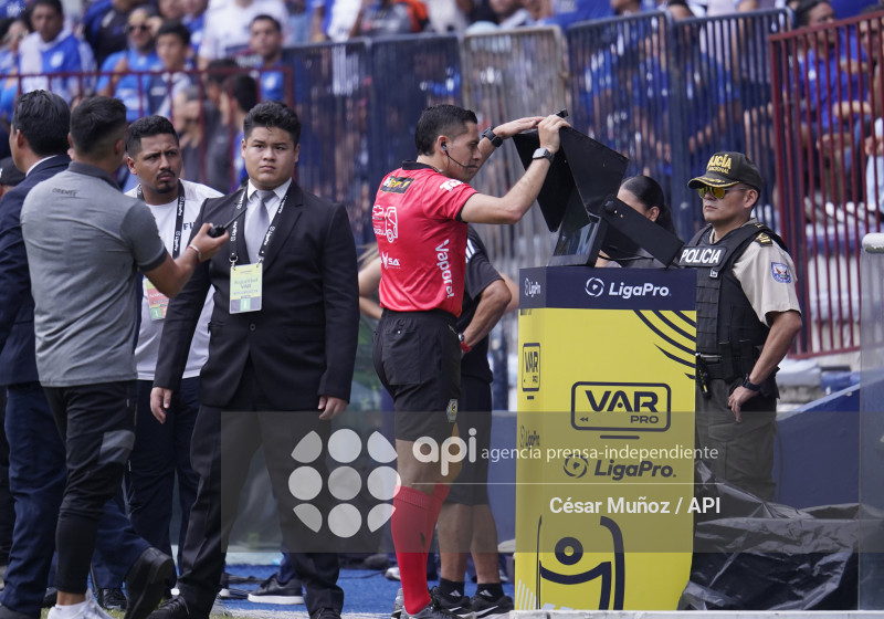 FBL-LIGAECUABET-EMELEC-ORENSE