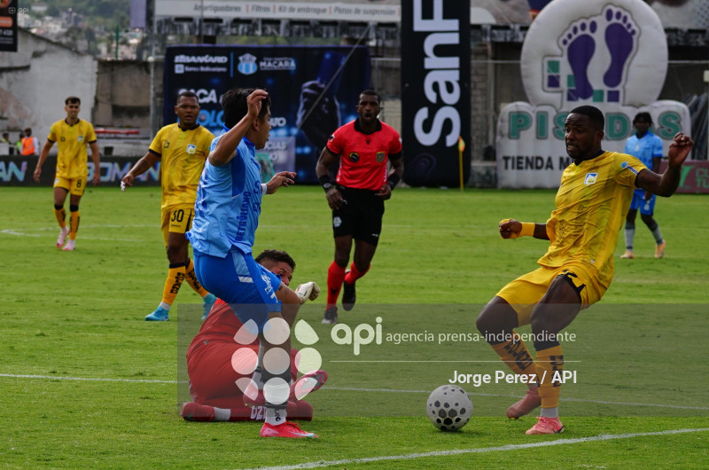 FBL LIGAECUABET-MACARA-DELFIN