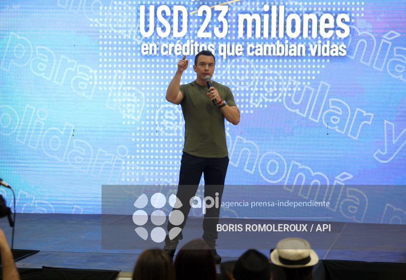 CUENCA-PRESIDENTE DANIEL NOBOA