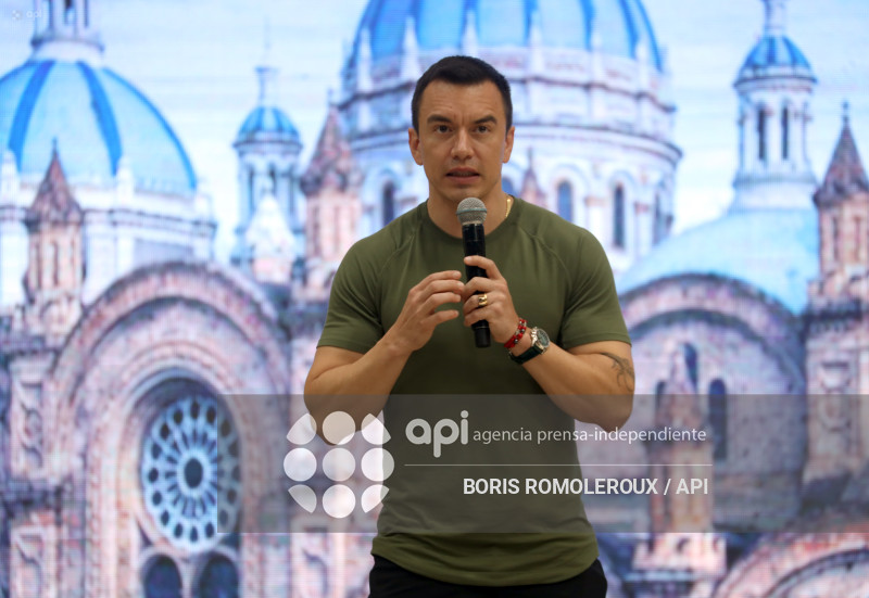 CUENCA-PRESIDENTE DANIEL NOBOA