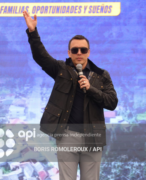 CUENCA-PRESIDENTE DANIEL NOBOA