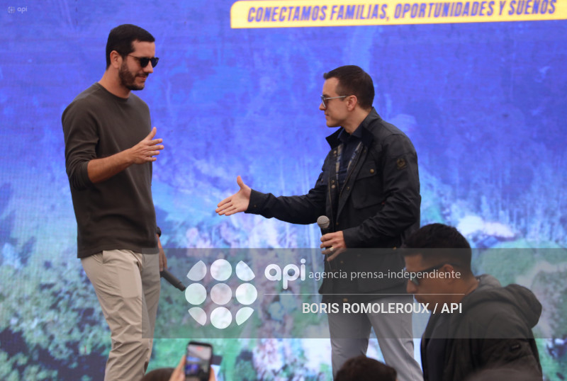 CUENCA-PRESIDENTE DANIEL NOBOA