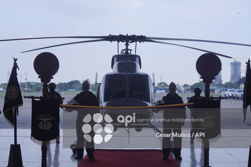 GYE-HELICOPTERO ARMADA
