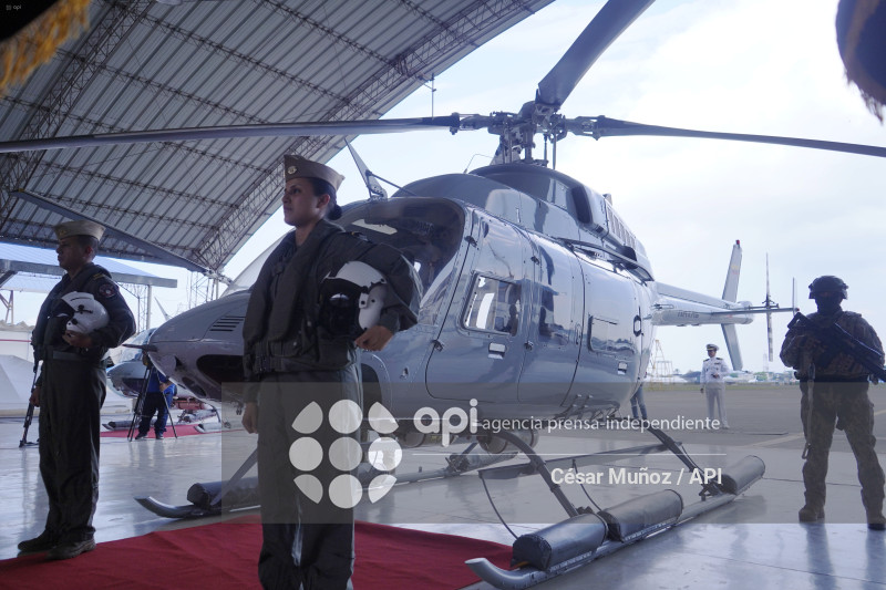 GYE-HELICOPTERO ARMADA