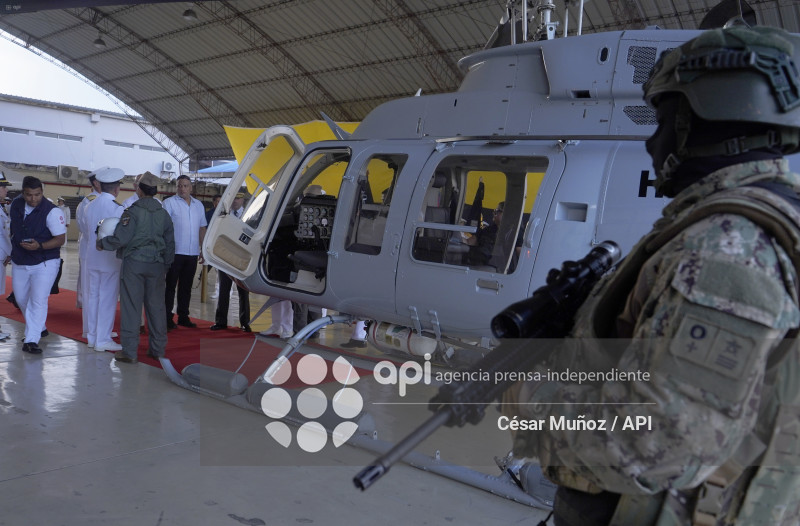 GYE-HELICOPTERO ARMADA