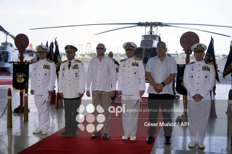 GYE-HELICOPTERO ARMADA