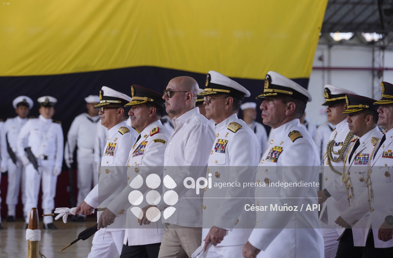 GYE-HELICOPTERO ARMADA