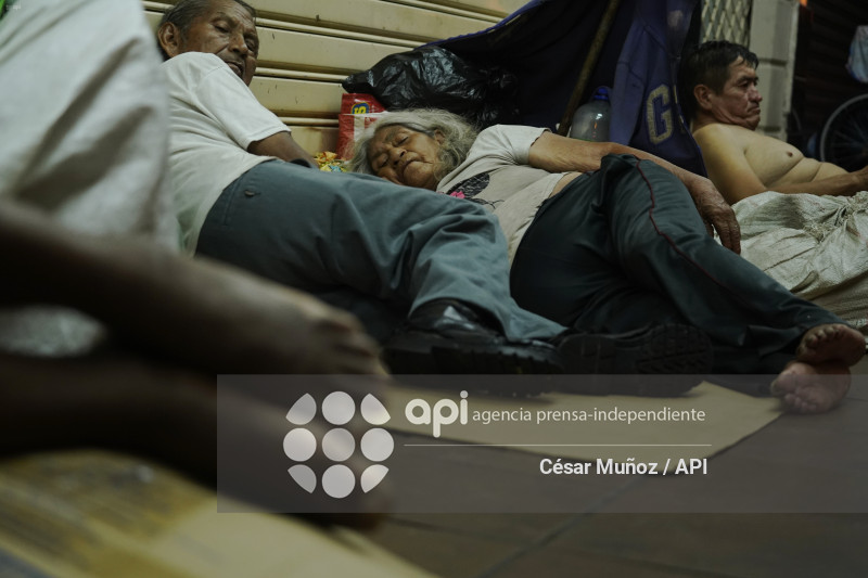 GYE-TOQUE DE QUEDA-HOMELESS