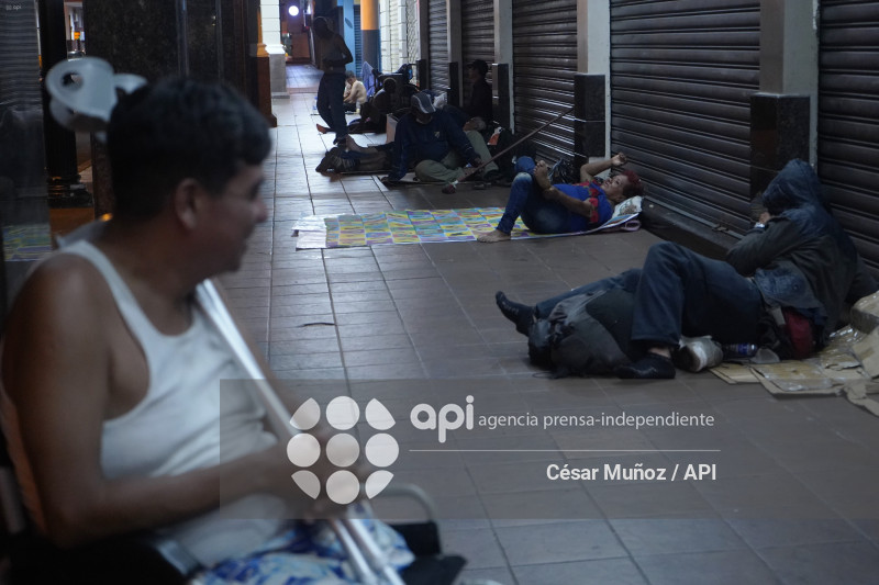 GYE-TOQUE DE QUEDA-HOMELESS