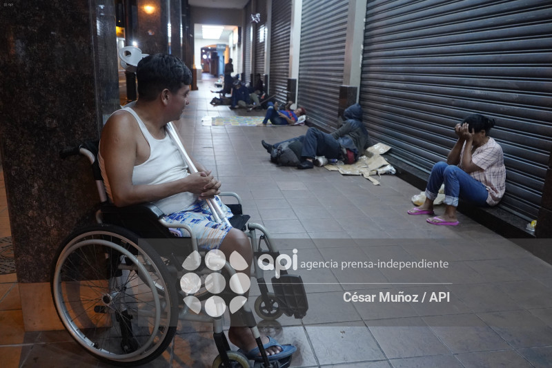 GYE-TOQUE DE QUEDA-HOMELESS