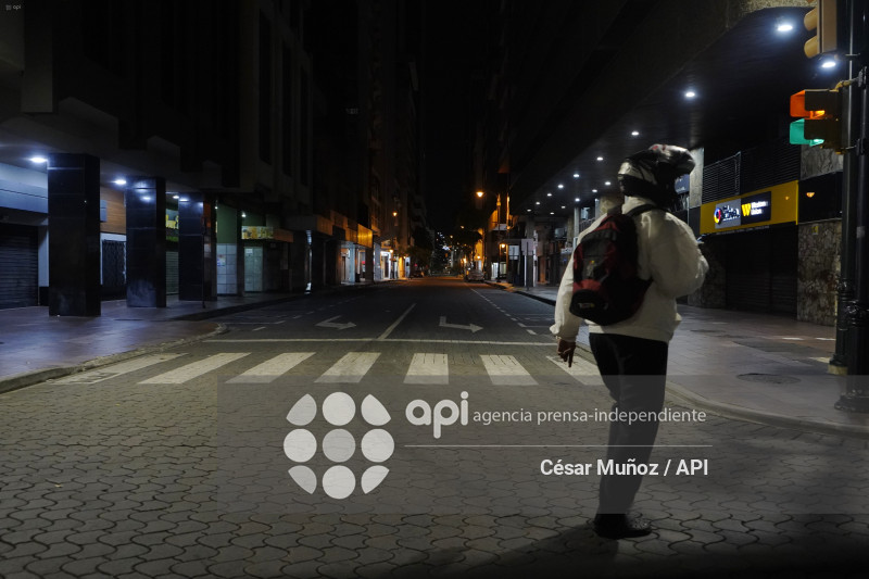 GYE-TOQUE DE QUEDA-HOMELESS