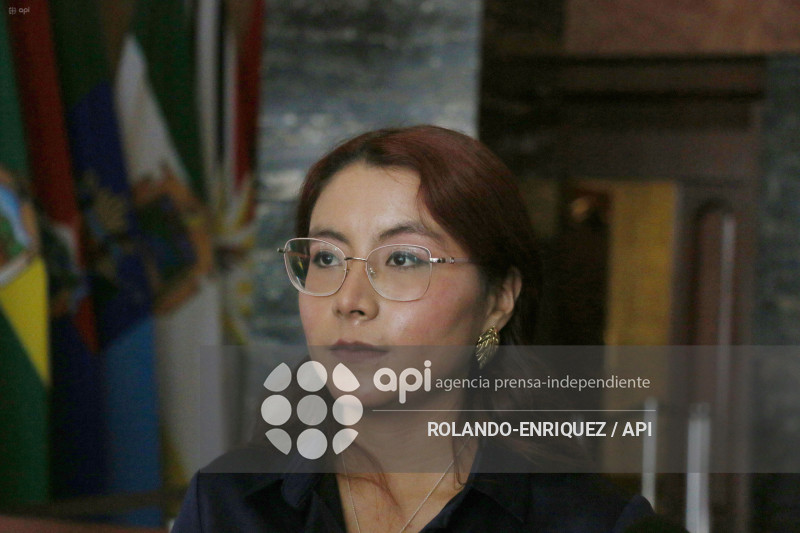 ASAMBLEISTA NATHALY FARINANGO