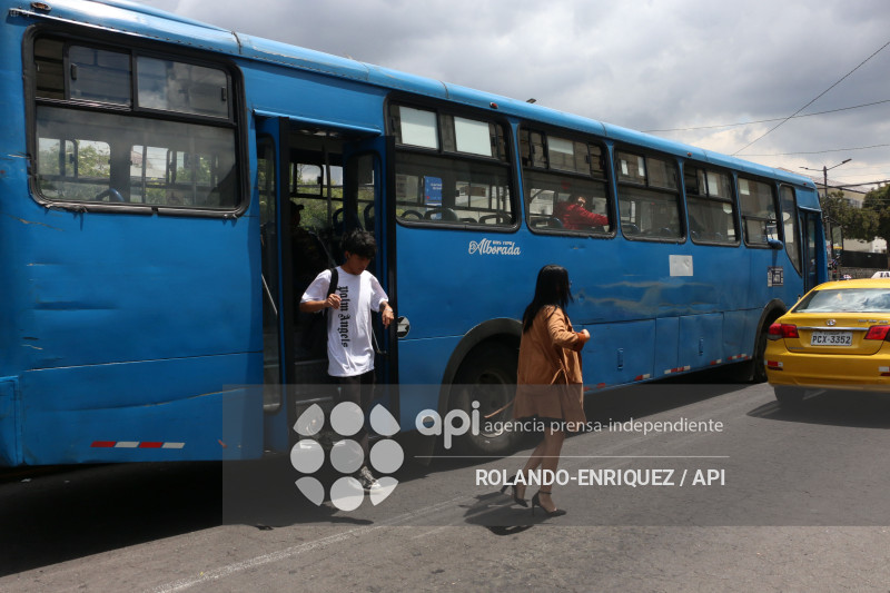 TRANSPORTISTAS ANUNCIAN POSIBLE SUSPENSION DE OPERACIONES