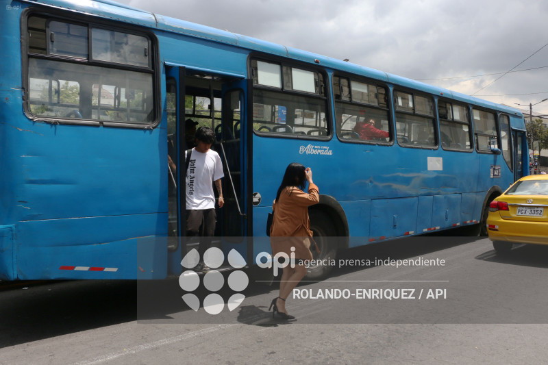 TRANSPORTISTAS ANUNCIAN POSIBLE SUSPENSION DE OPERACIONES