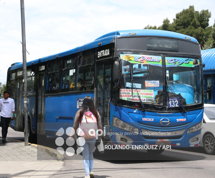 TRANSPORTISTAS ANUNCIAN POSIBLE SUSPENSION DE OPERACIONES