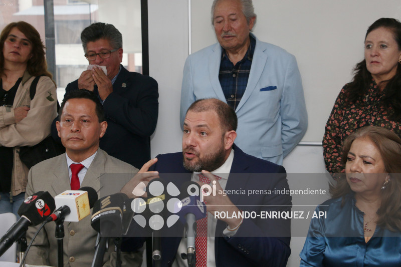 JUAN ESTEBAN GUARDERAS PRE CANDIDATO ALCALDE QUITO