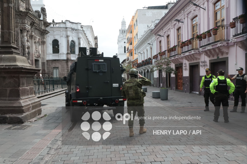 LLEGADA KRISTI NOEM ENVIADA ESPECIAL ESCUDO DE LAS AMERICAS