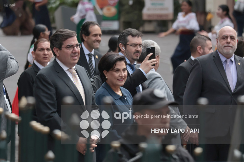 LLEGADA KRISTI NOEM ENVIADA ESPECIAL ESCUDO DE LAS AMERICAS