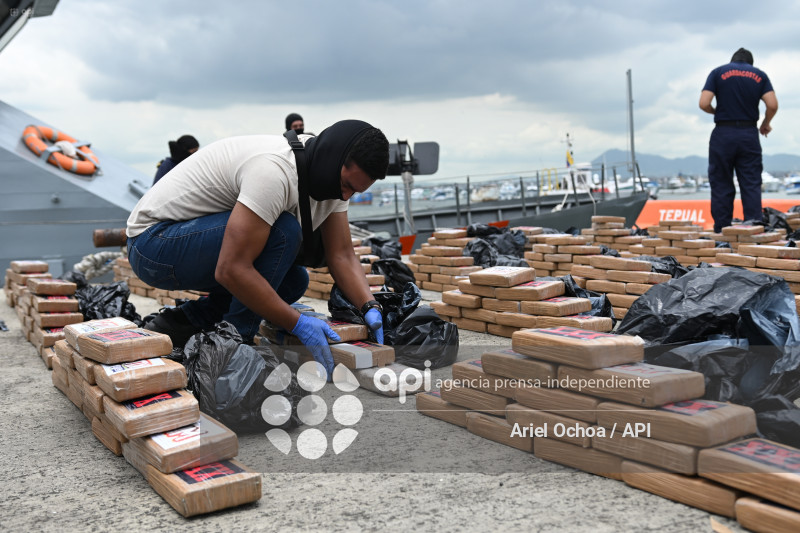 MANTA-DETENIDO-DROGA-PUERTO