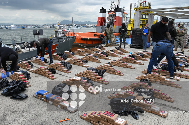 MANTA-DETENIDO-DROGA-PUERTO