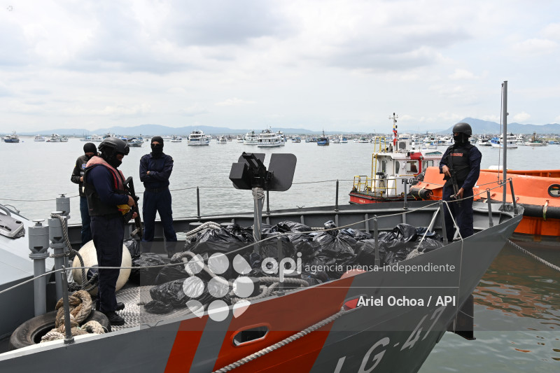 MANTA-DETENIDO-DROGA-PUERTO