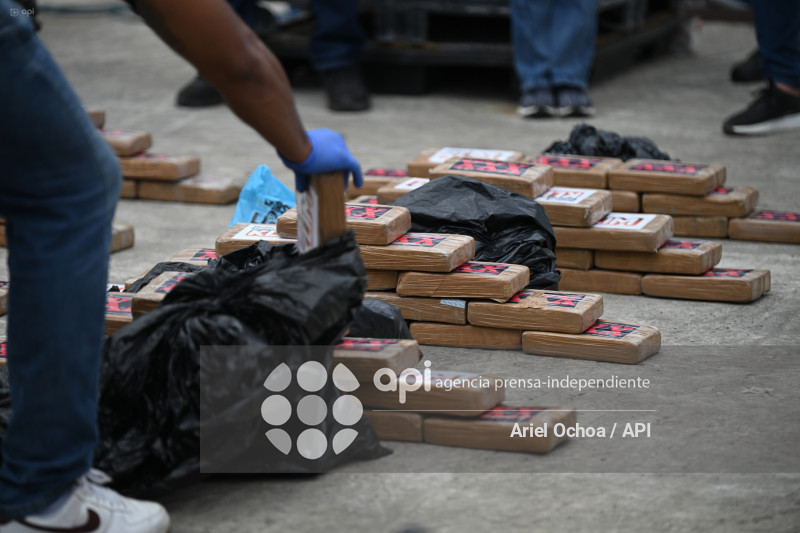 MANTA-DETENIDO-DROGA-PUERTO