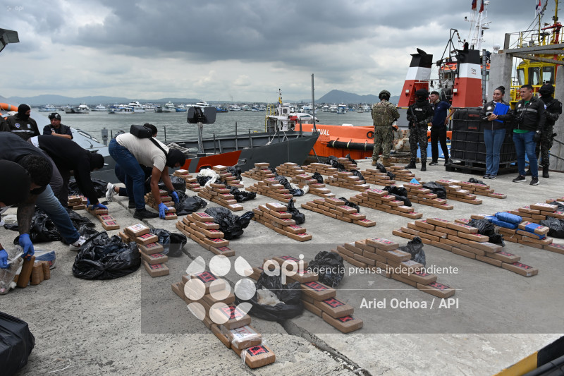 MANTA-DETENIDO-DROGA-PUERTO